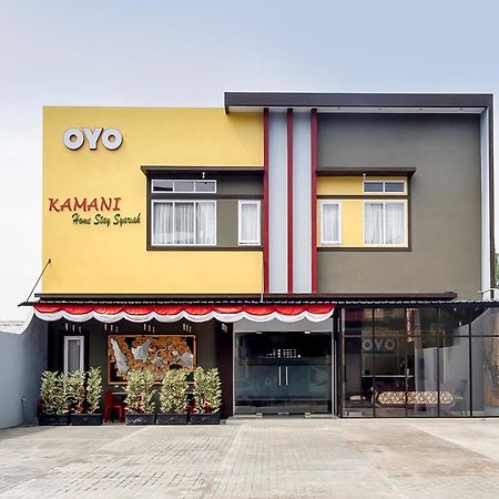 Super Oyo Capital O 873 Kamani Homestay Syariah Медан Екстериор снимка
