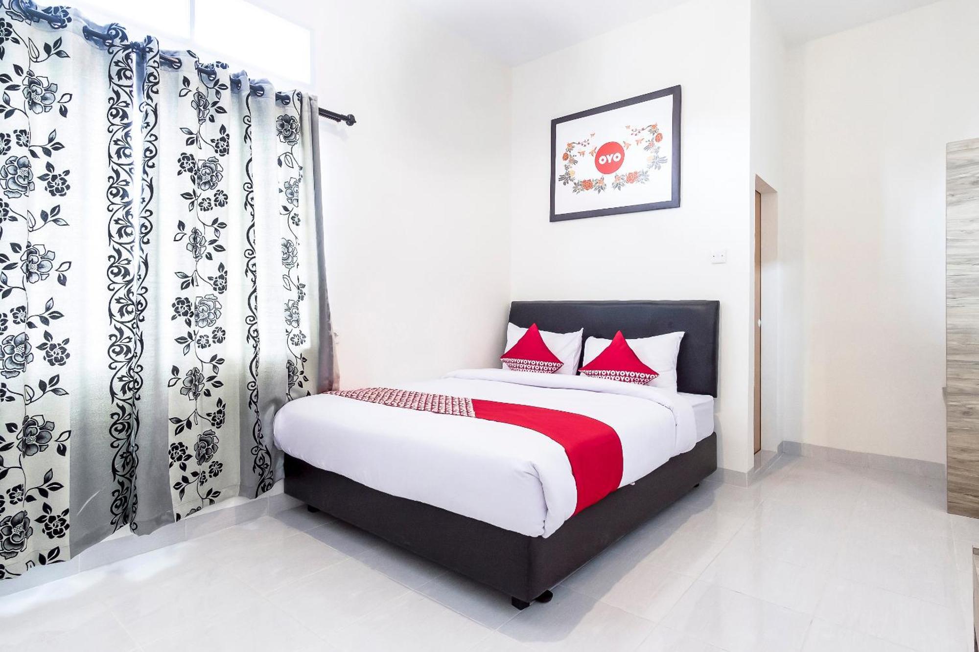 Super Oyo Capital O 873 Kamani Homestay Syariah Медан Екстериор снимка